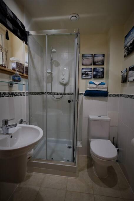 Loch Lomond Unique Selfcontained Bed+Bathroom Alexandria Buitenkant foto