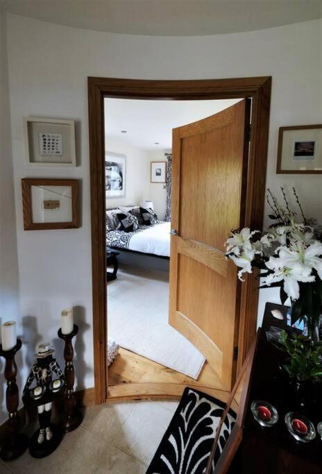 Loch Lomond Unique Selfcontained Bed+Bathroom Alexandria Buitenkant foto